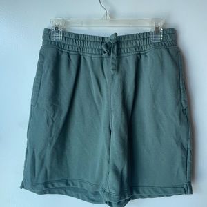 Men’s Old Navy Medium green sweatshorts shorts